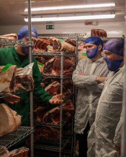 Always good to welcome chefs to the butchery. Earlier this week the teams from @llewelynslondon came up to see us. We showed them around the cutting room, talked through how we work, then headed up the hill for a bit of cooking and conversation.

For many chefs it is the first chance to see the whole journey. From the farms and fields where the animals are raised, through our ageing rooms, and finally into the kitchens that cook it.

If you are a chef and fancy a visit this year, you would be very welcome. Send us a message and we will put the kettle on.