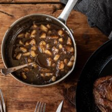 How to Make Bordelaise Sauce